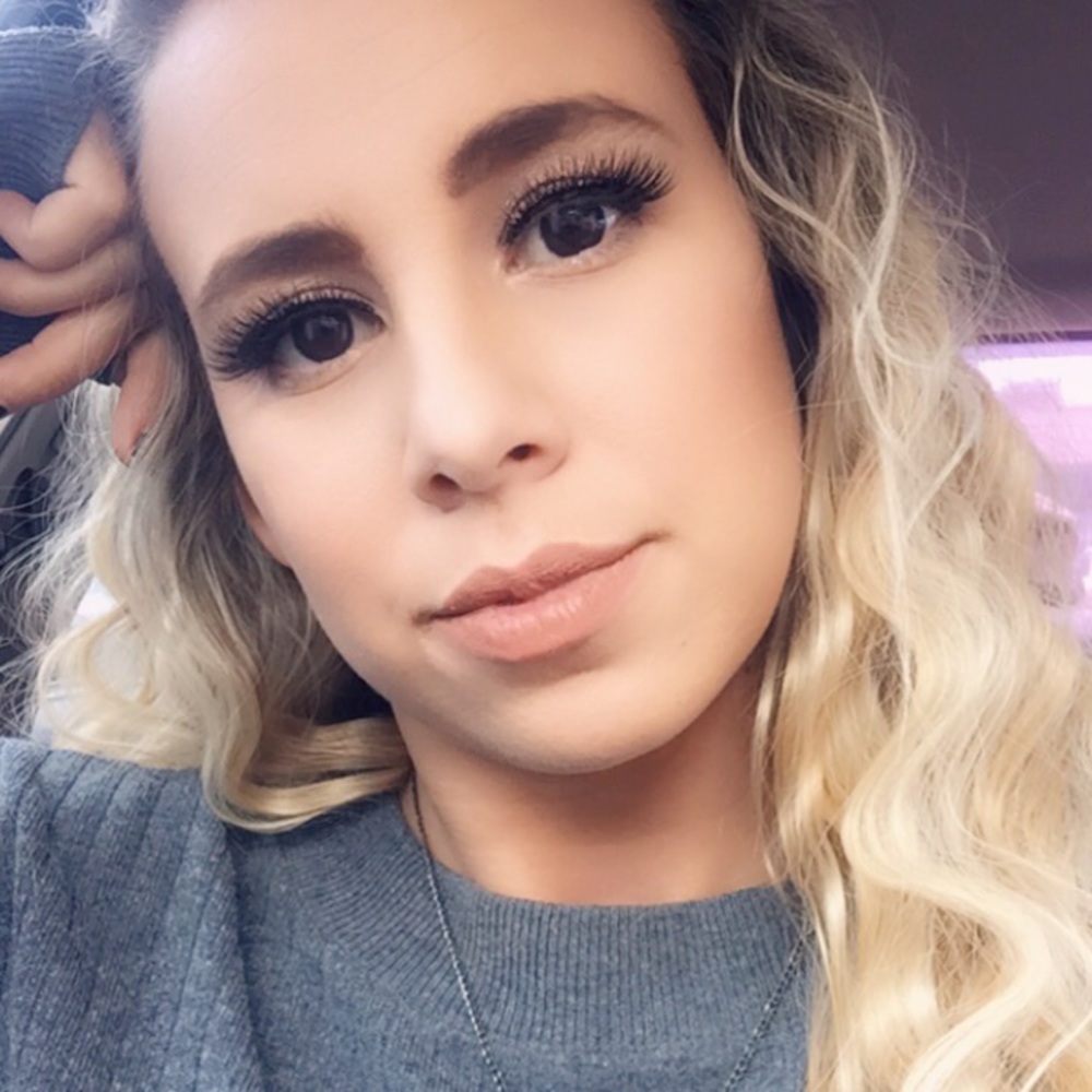 Meet your Posher, Alana